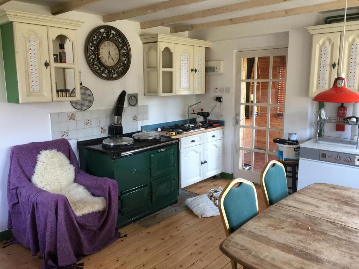 Beautiful Highland 1-Bed Cottage インヴァネス エクステリア 写真